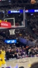 相当轻松啊!穆雷单挑东契奇,撤步三分稳稳命中~