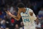 火力压制!布兰登·米勒三分再中 黄蜂轰出13-1领先76人20分