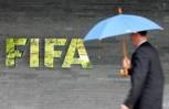 镜报：FIFA考虑世界杯赋予裁判更多权力，避免出现角球挤地铁情况